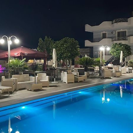 Union Villa Shkodër Exteriör bild