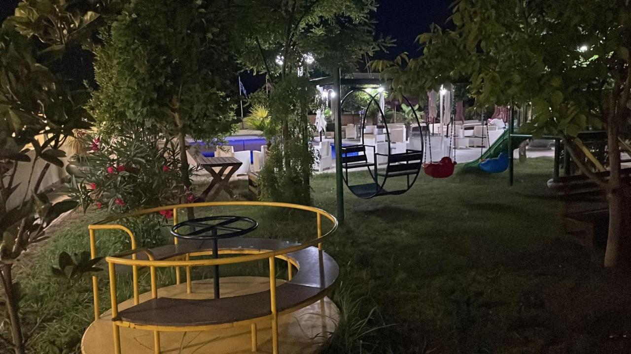 Union Villa Shkodër Exteriör bild