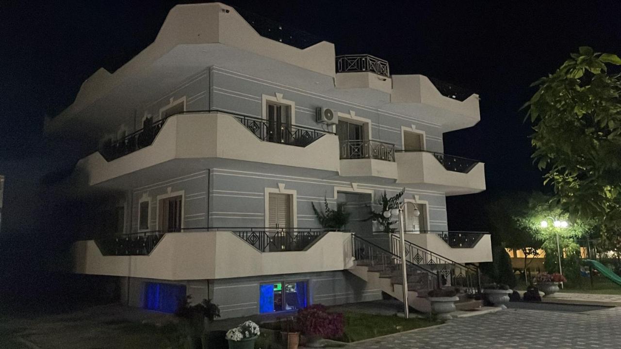 Union Villa Shkodër Exteriör bild