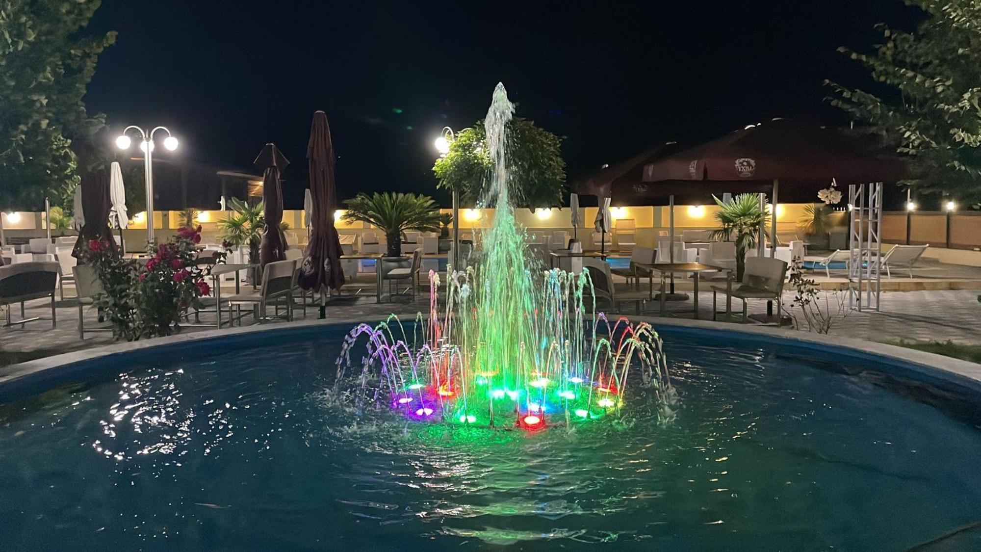 Union Villa Shkodër Exteriör bild