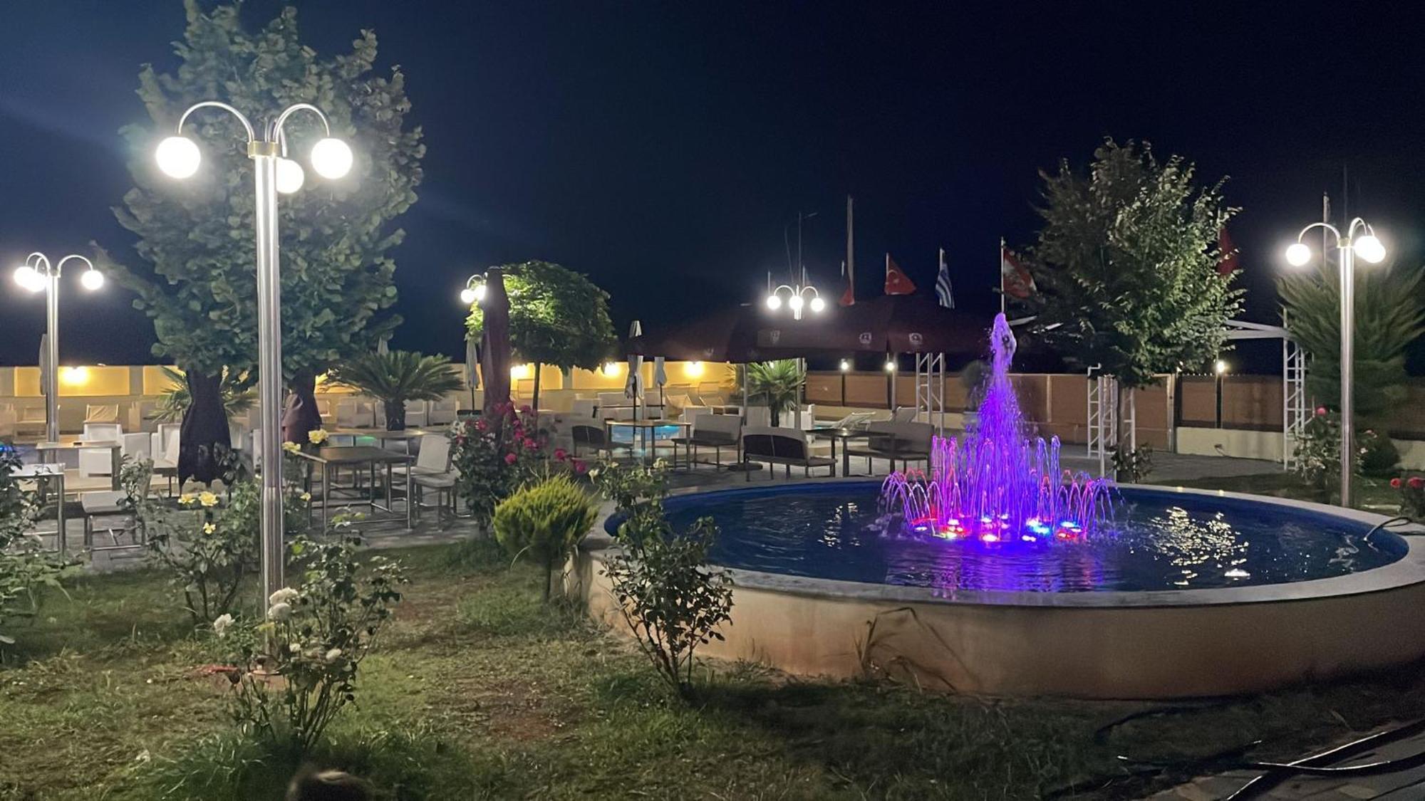 Union Villa Shkodër Exteriör bild